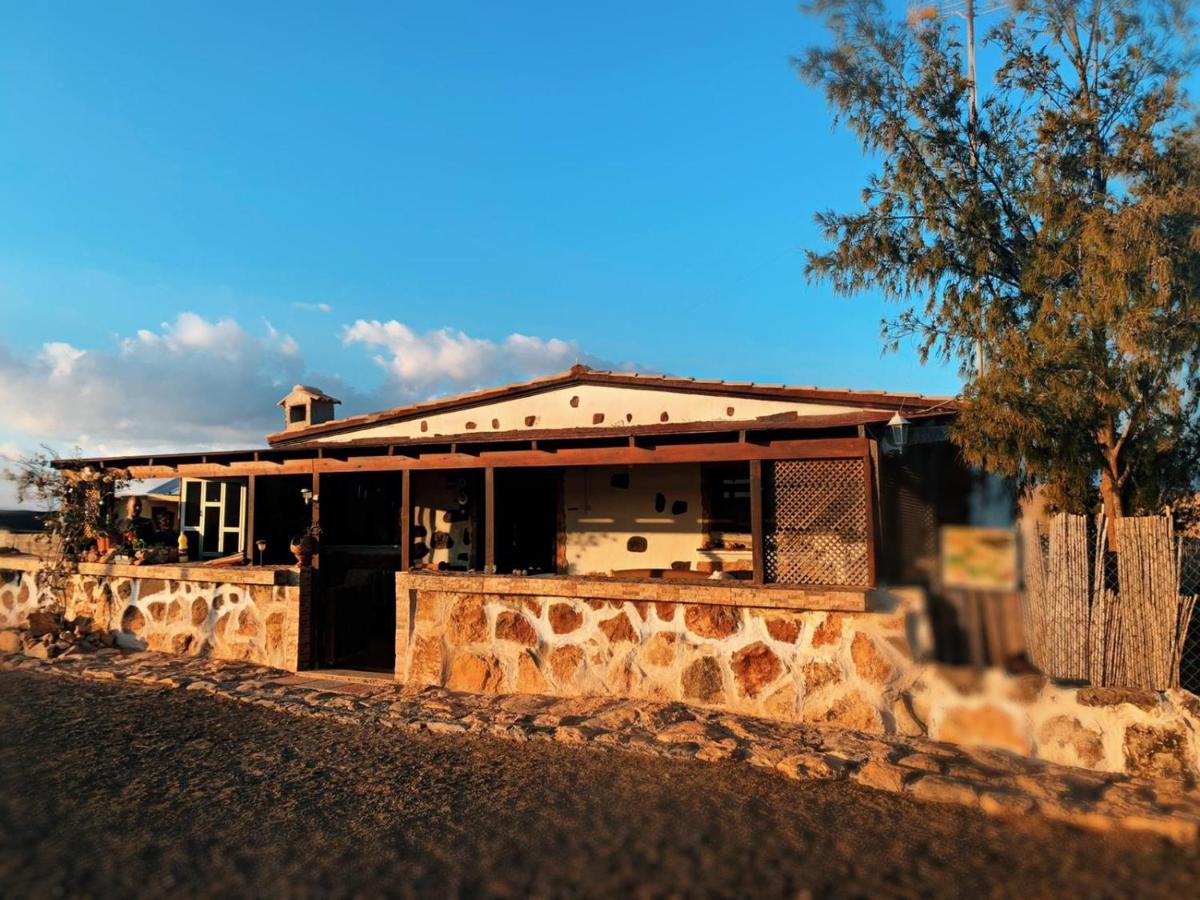 Magica Tindaya Surf House Exterior photo